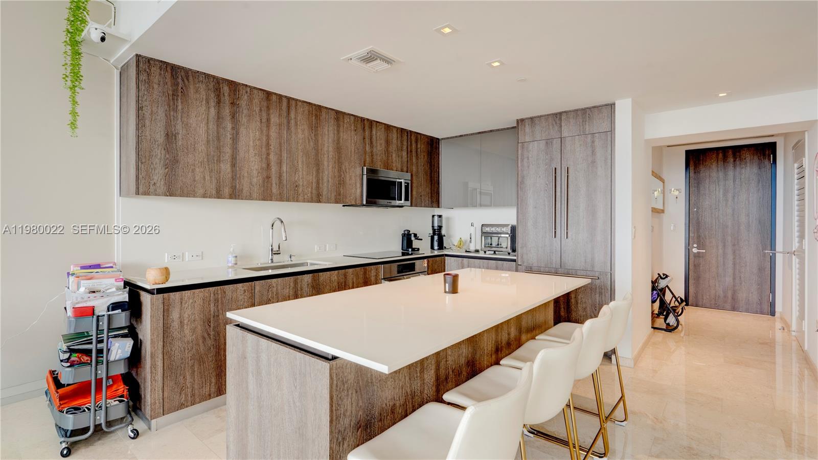 RISE CONDO - Residential