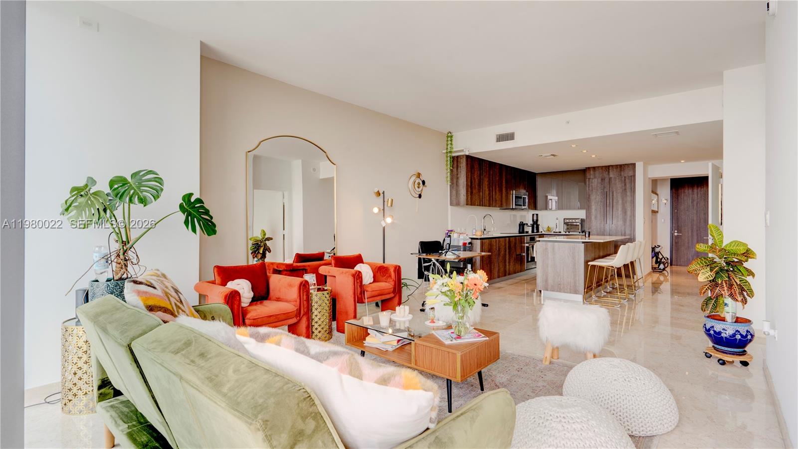 RISE CONDO - Residential