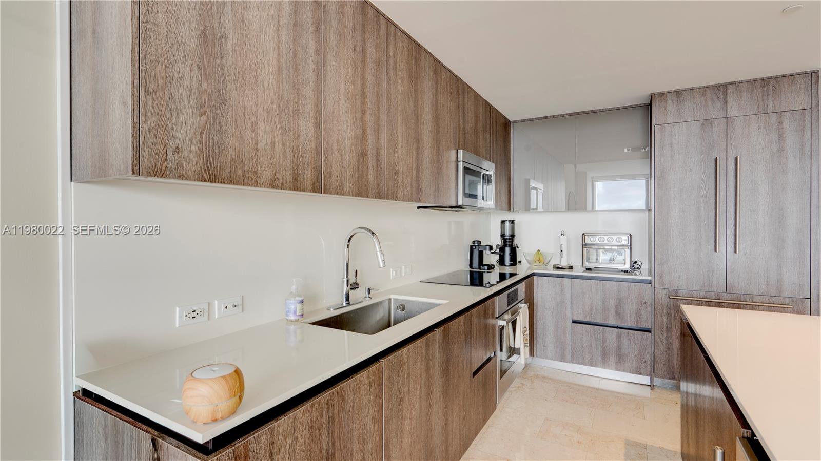 RISE CONDO - Residential