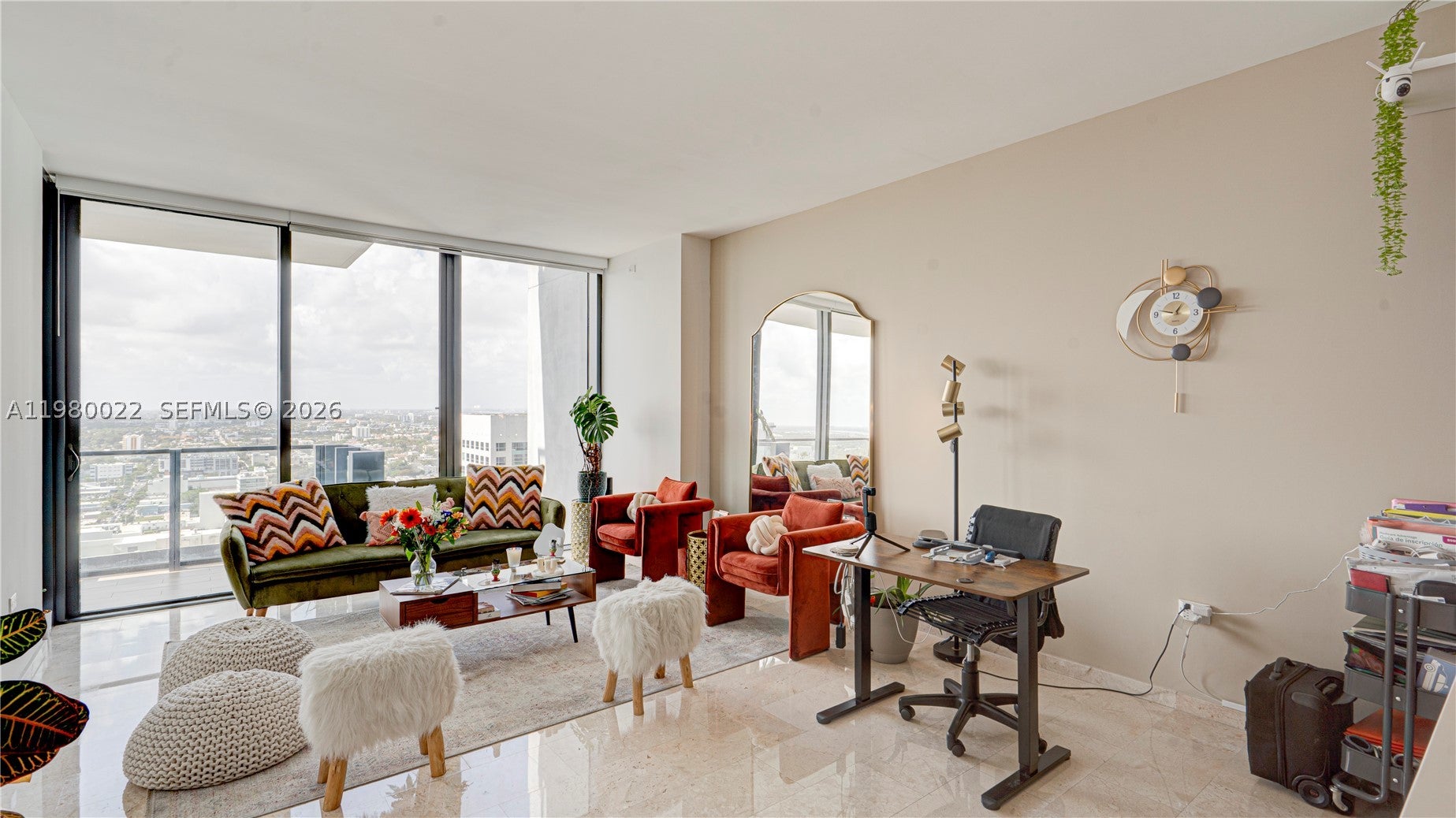 88 SW 7th St 2706