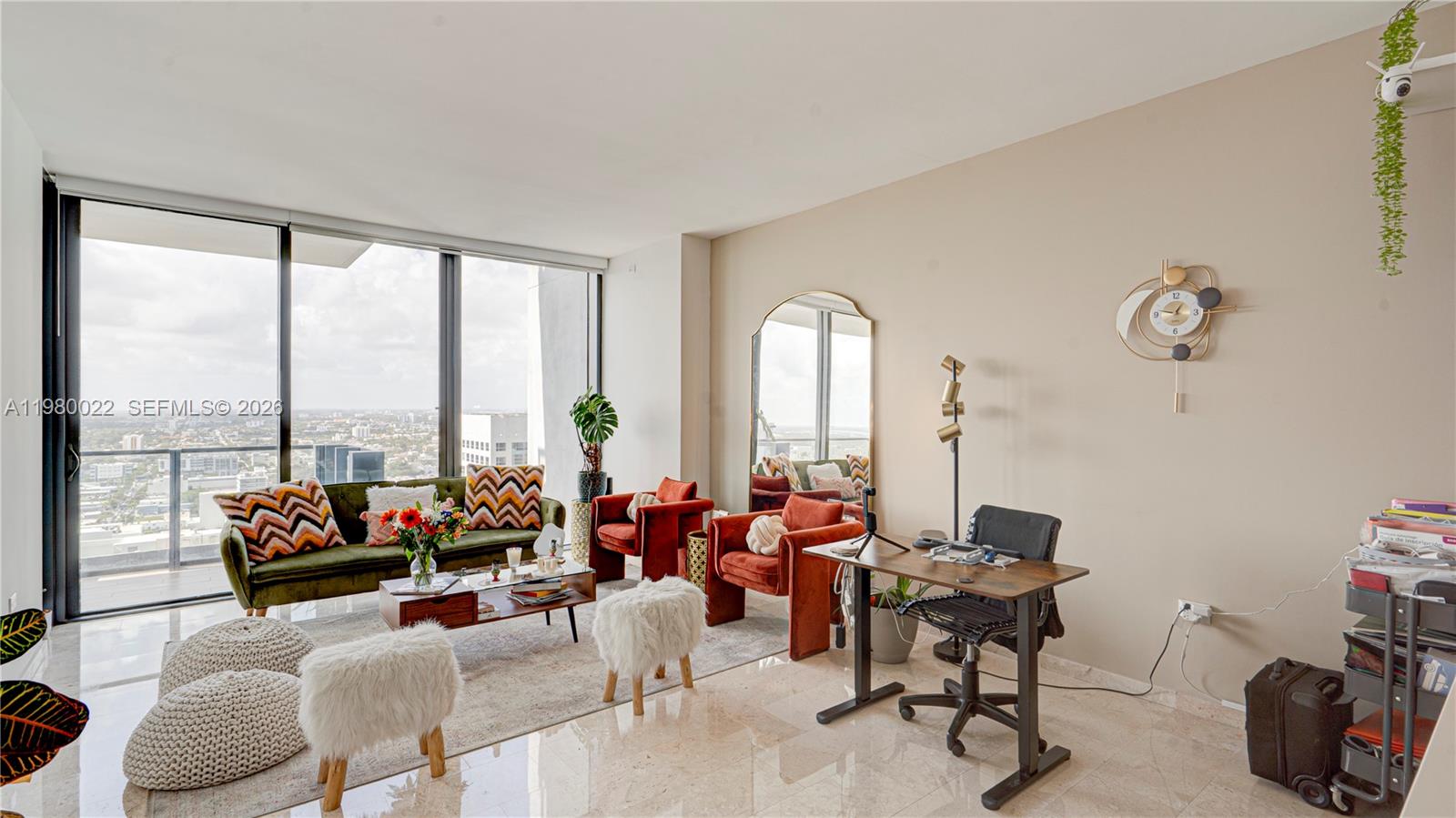 RISE CONDO - Residential