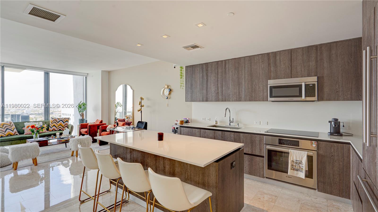 RISE CONDO - Residential