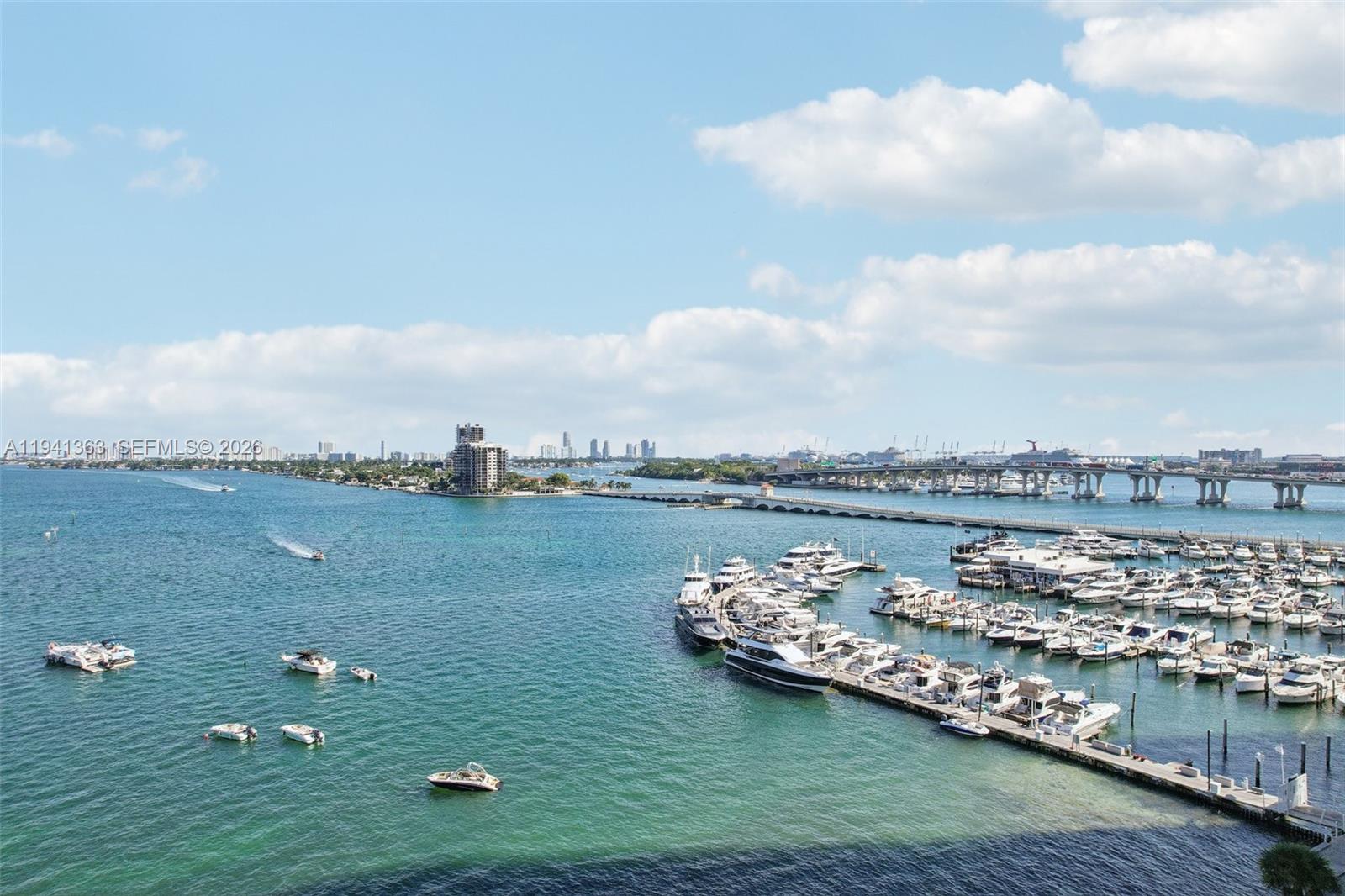 1750 N Bayshore Dr 4210