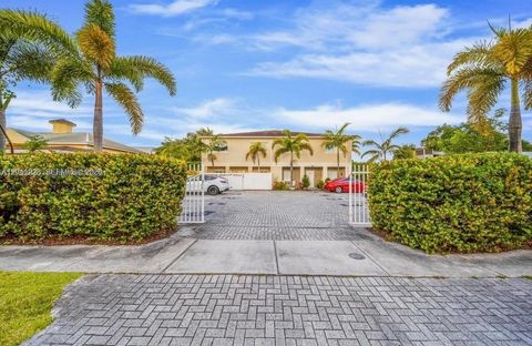 Photo of 615 NW 10th Ter #1, Fort Lauderdale, FL 33311 (MLS # A12011228)