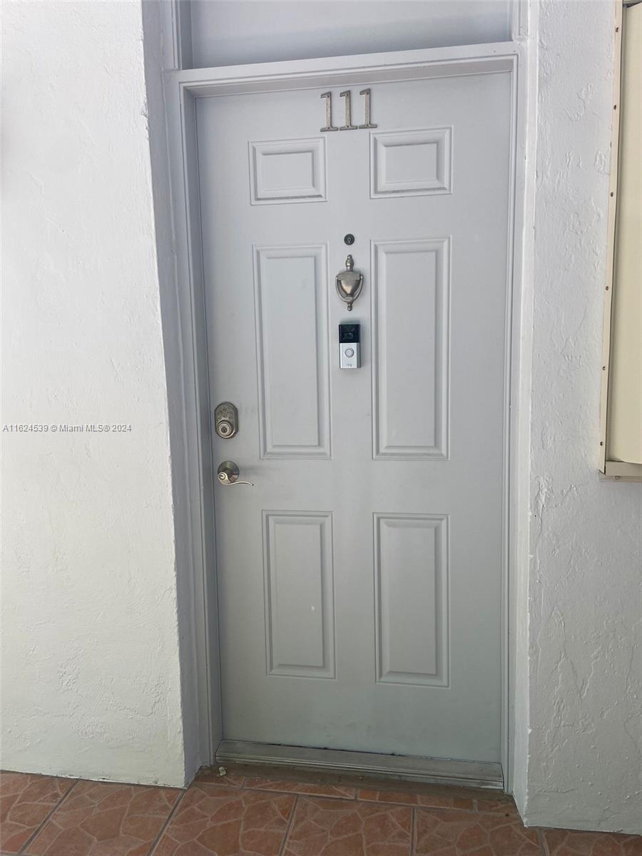 3725 Ne 169th St 111, North Miami Beach, Miami-Dade County, Florida - 2 Bedrooms  
2 Bathrooms - 
