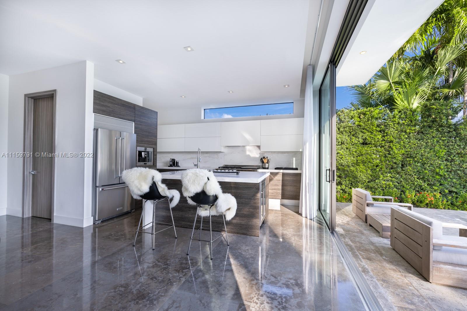 BISCAYNE POINT - Residential