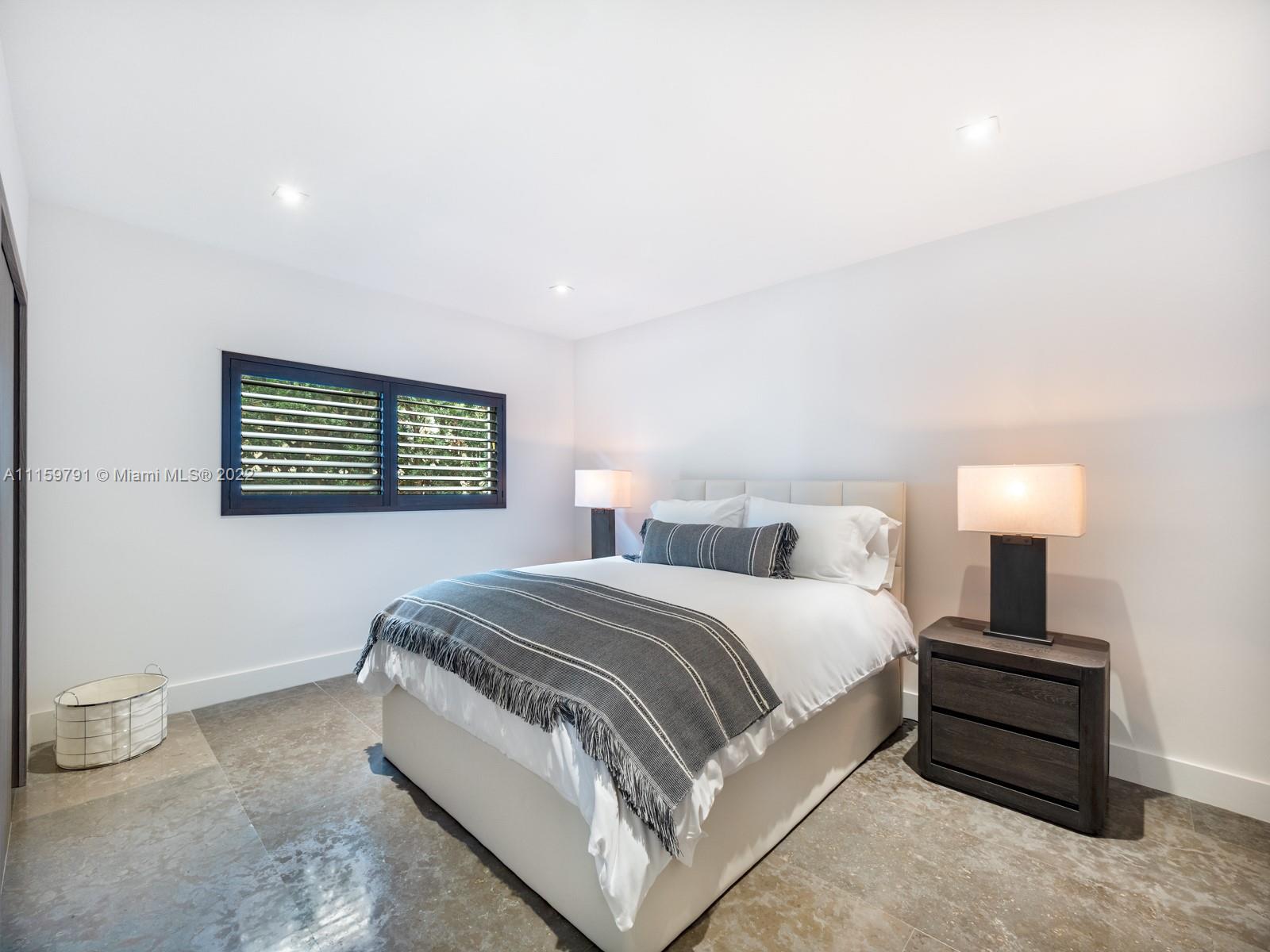 BISCAYNE POINT - Residential