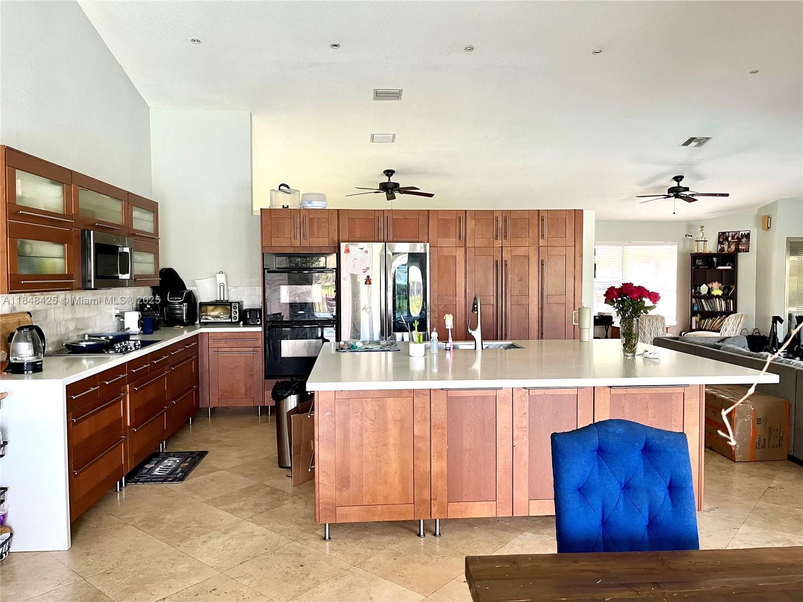 383 NW 113th Ave