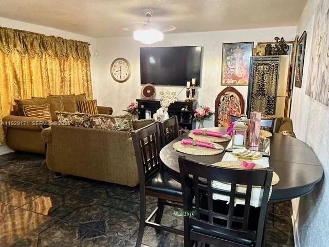 LAUDERDALE VILLAS - Residential Lease