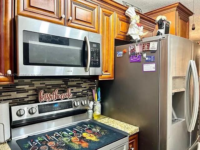 LAUDERDALE VILLAS - Residential Lease