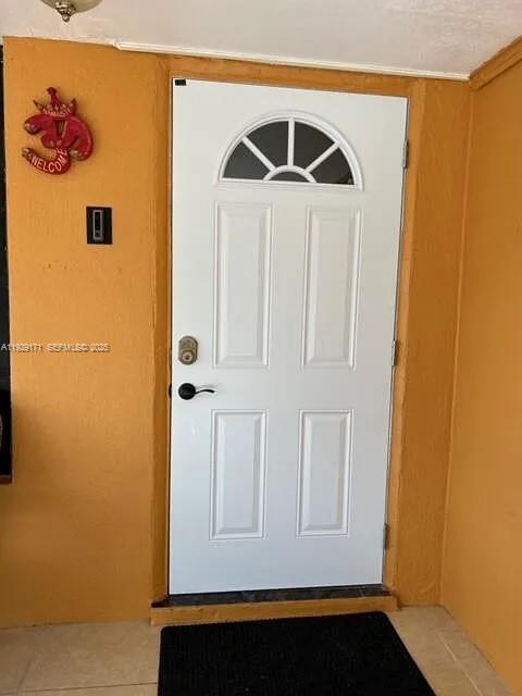 LAUDERDALE VILLAS - Residential Lease