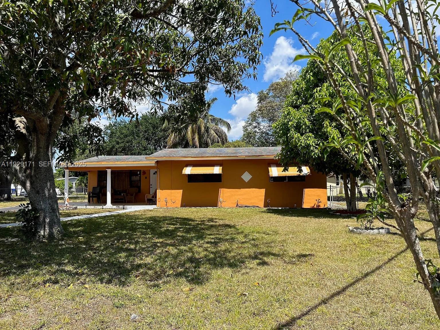 LAUDERDALE VILLAS - Residential Lease