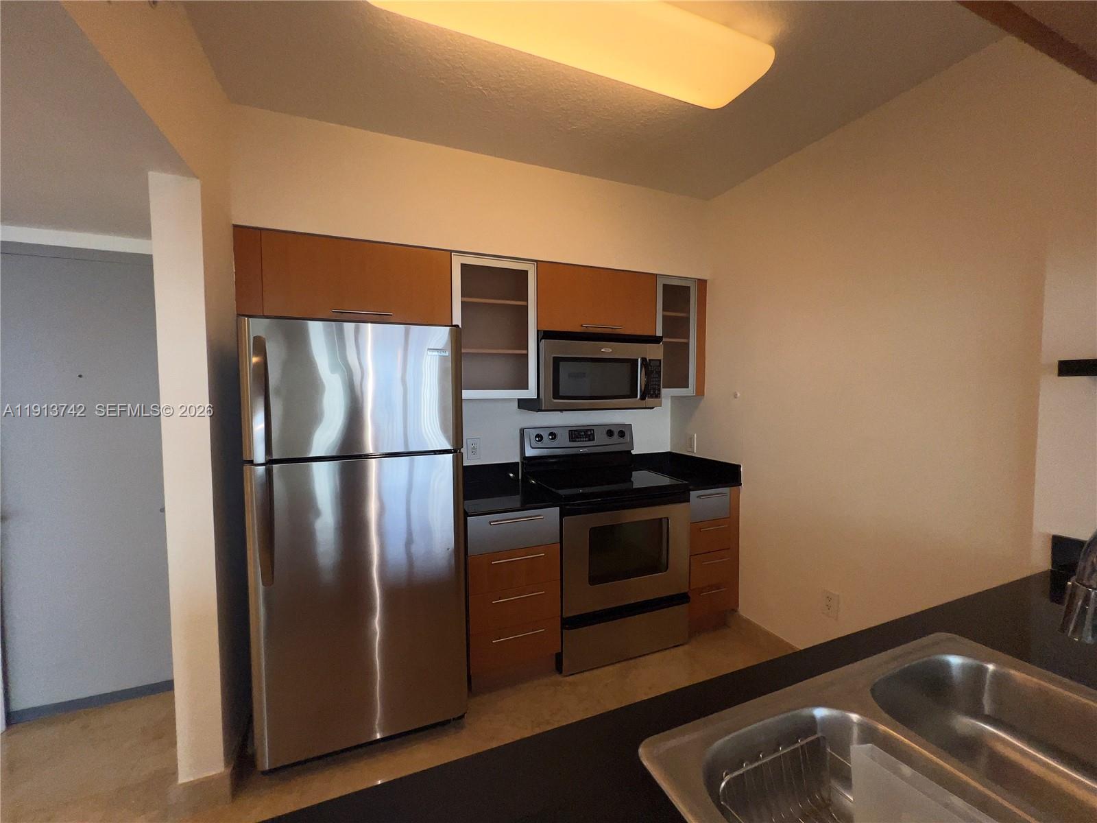 OPERA TOWER CONDO - Residential