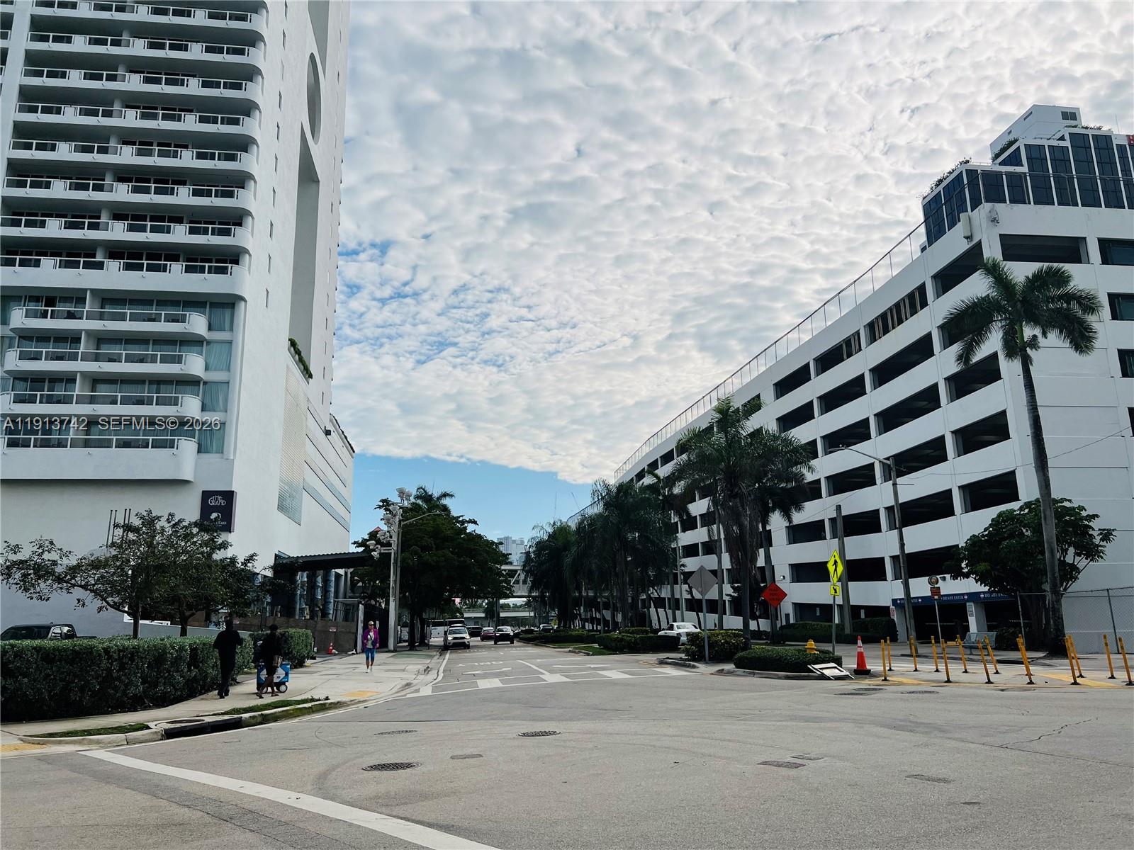 OPERA TOWER CONDO - Residential