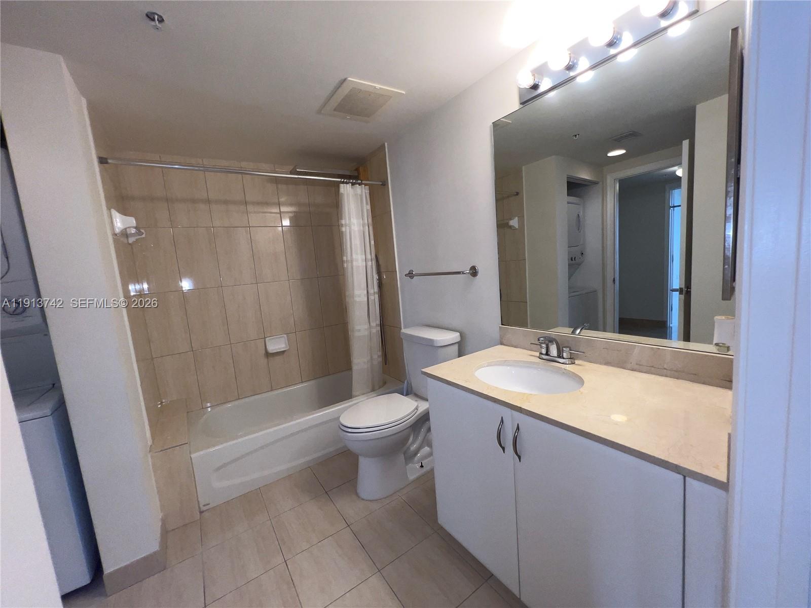 OPERA TOWER CONDO - Residential