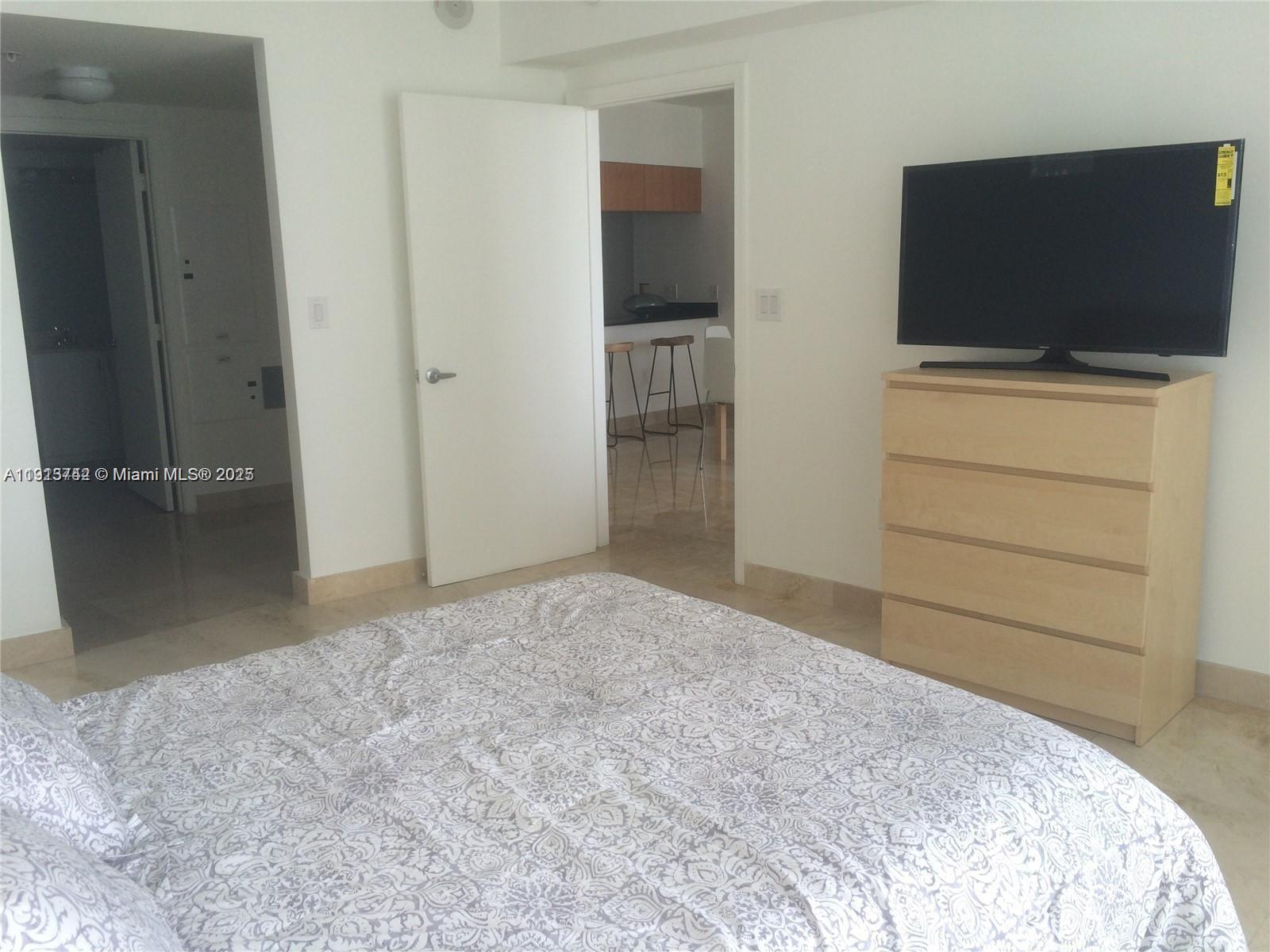 OPERA TOWER CONDO - Residential