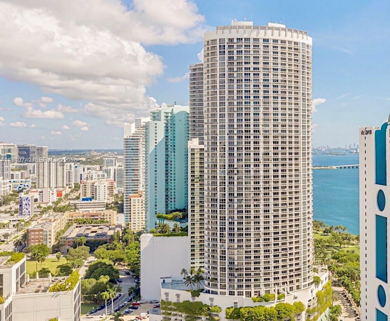 OPERA TOWER CONDO - Residential