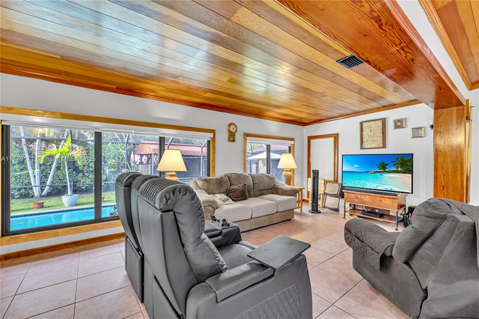 OLD CUTLER VILLAS WEST - Residential