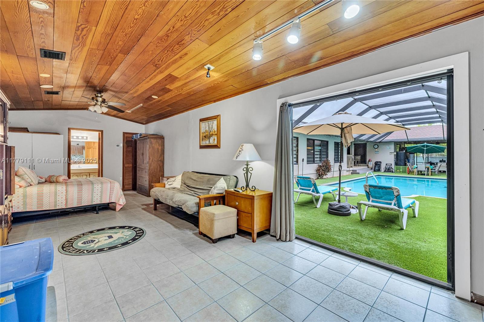 OLD CUTLER VILLAS WEST - Residential