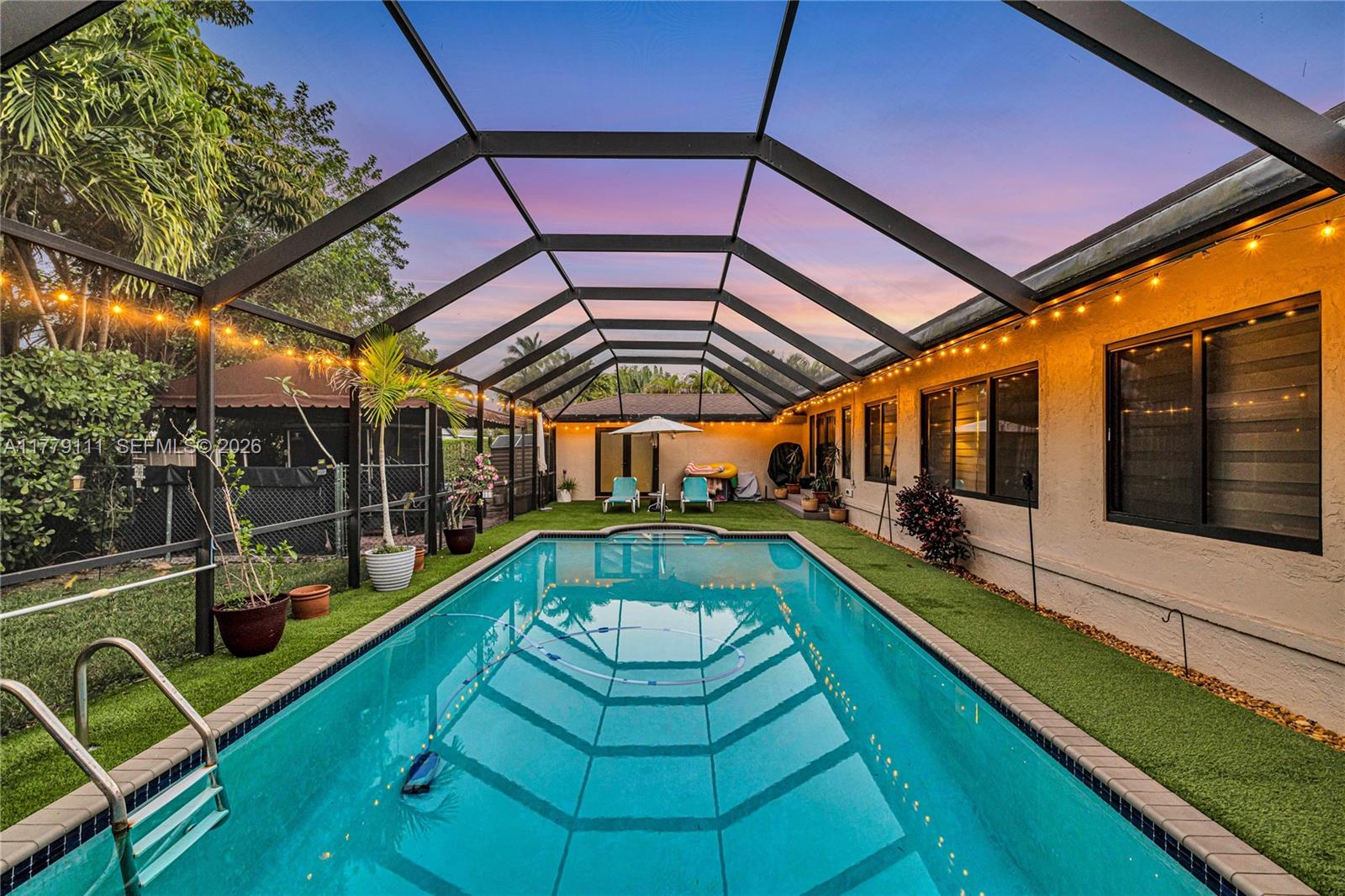 OLD CUTLER VILLAS WEST - Residential