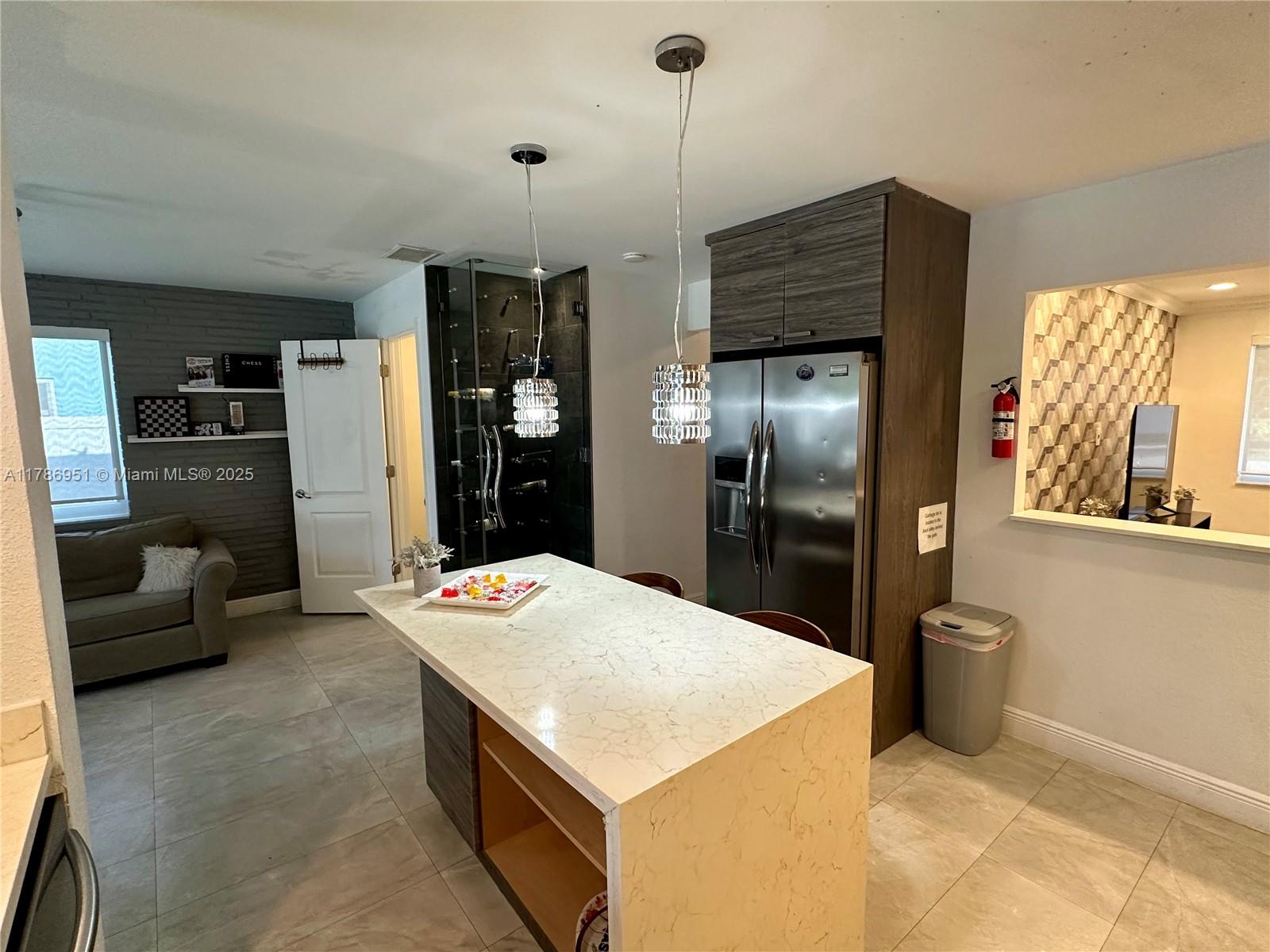 HOLLYWOOD HILLS AMEN PLAT - Residential