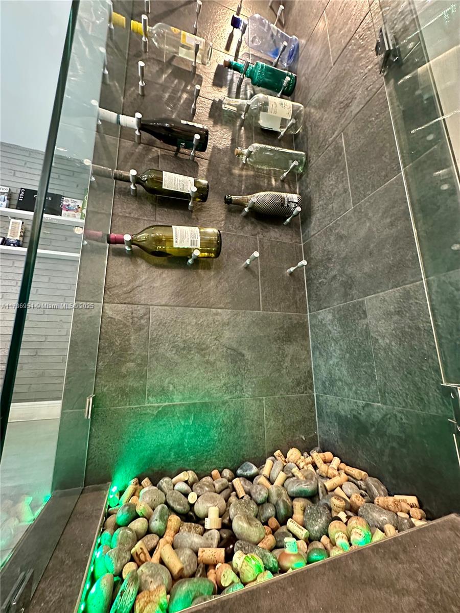 HOLLYWOOD HILLS AMEN PLAT - Residential