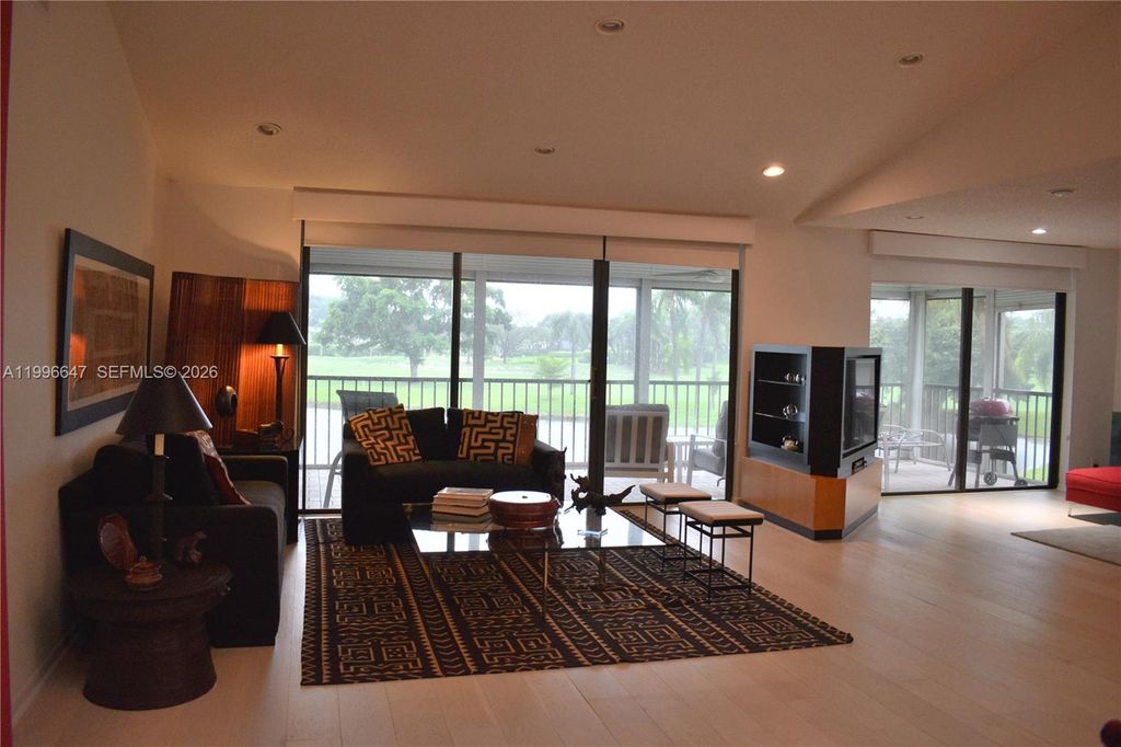 Photo of 71 Eastgate Dr #D, Boynton Beach, FL 33436 (MLS # A11996647)