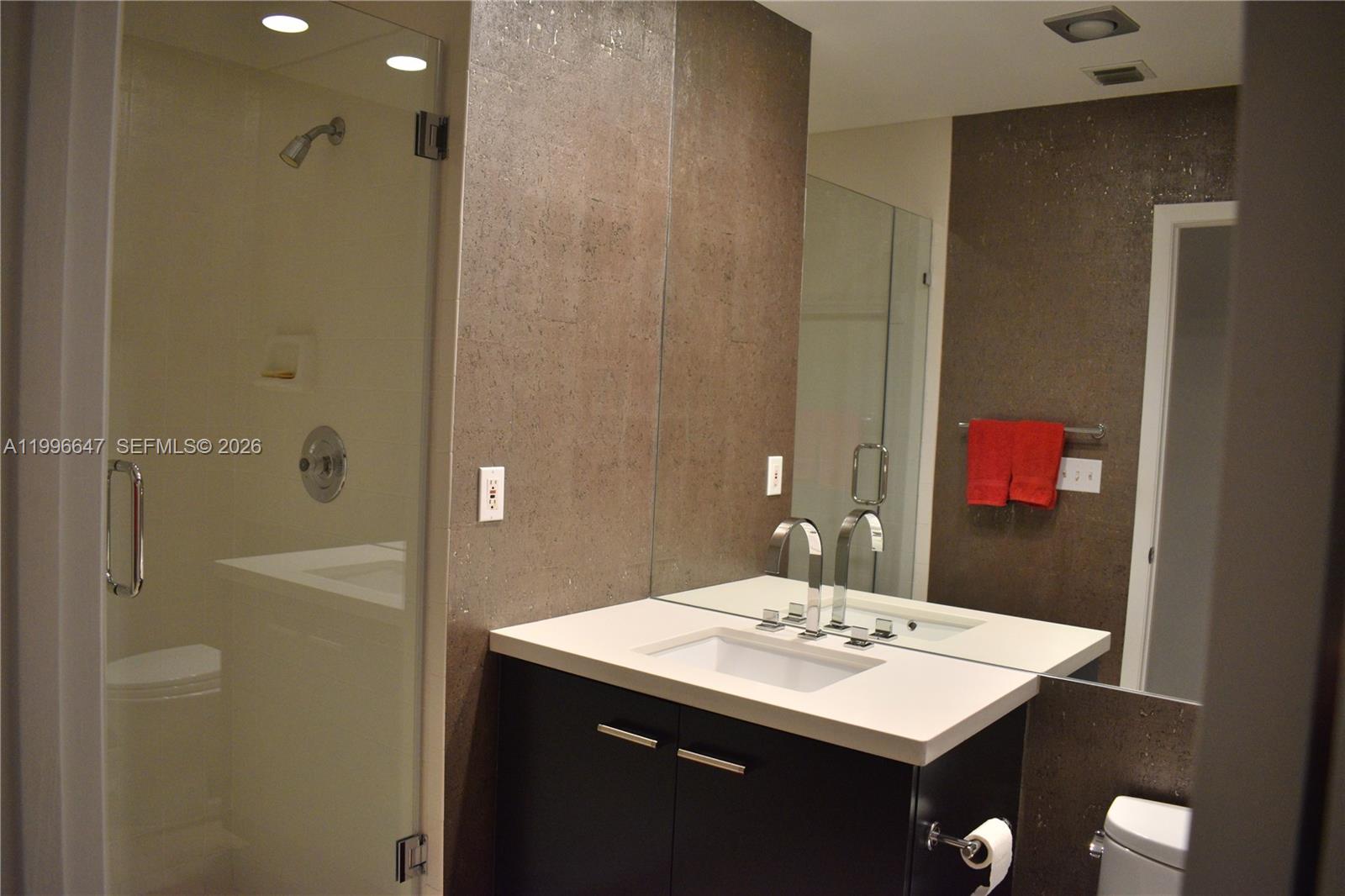 EASTGATE II AT HUNTERS RU - Residential