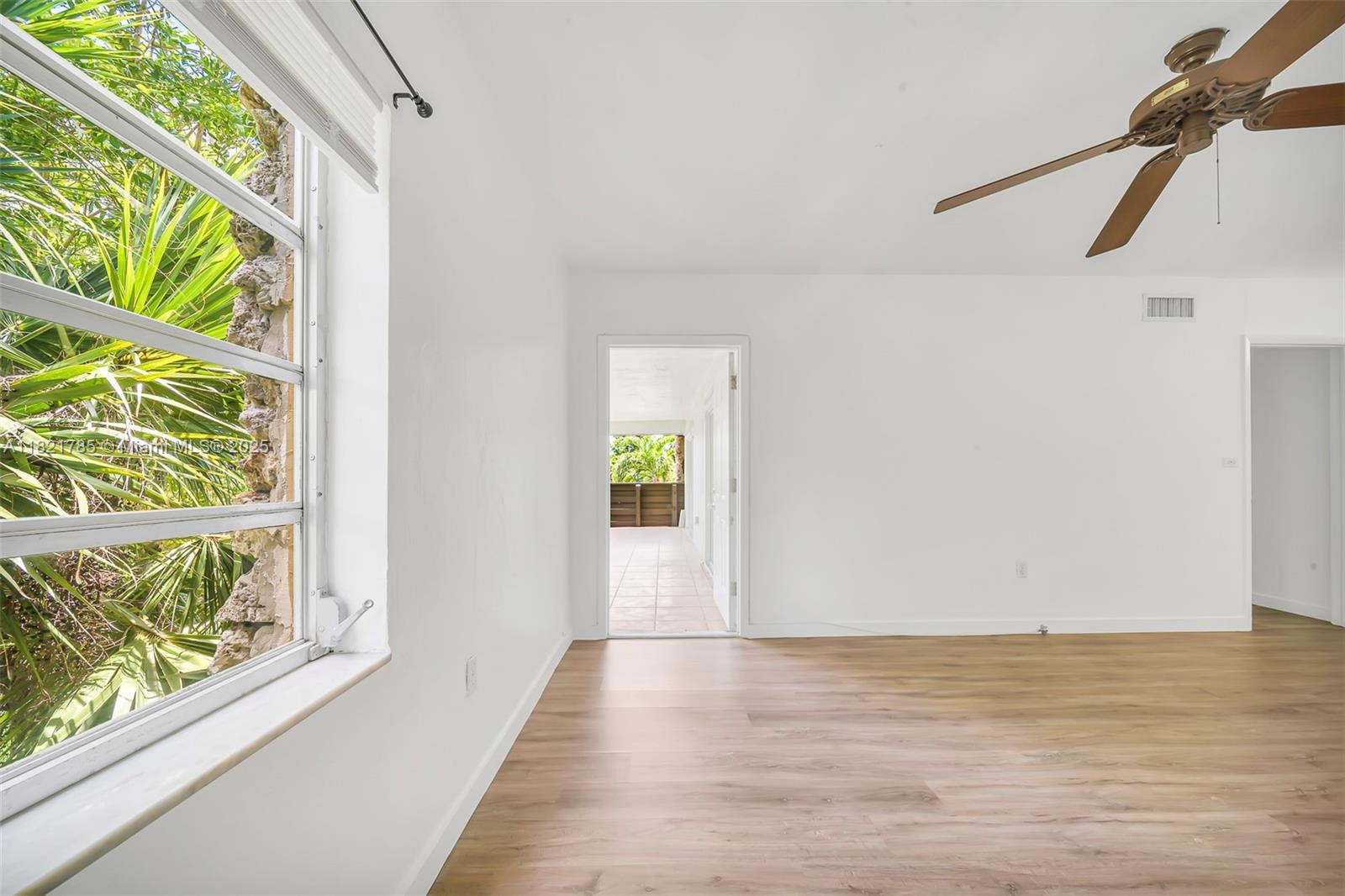 THE LEDGES CONDO - Residential