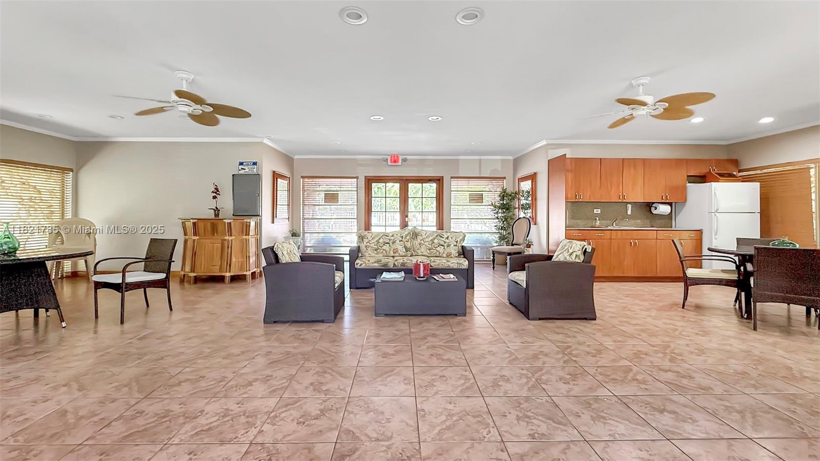 THE LEDGES CONDO - Residential