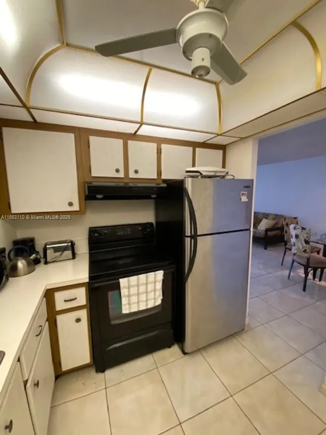 Hallandale Beach, Florida 33009, United States, 1 Bedroom Bedrooms, ,1 BathroomBathrooms,Residential,Active,42820