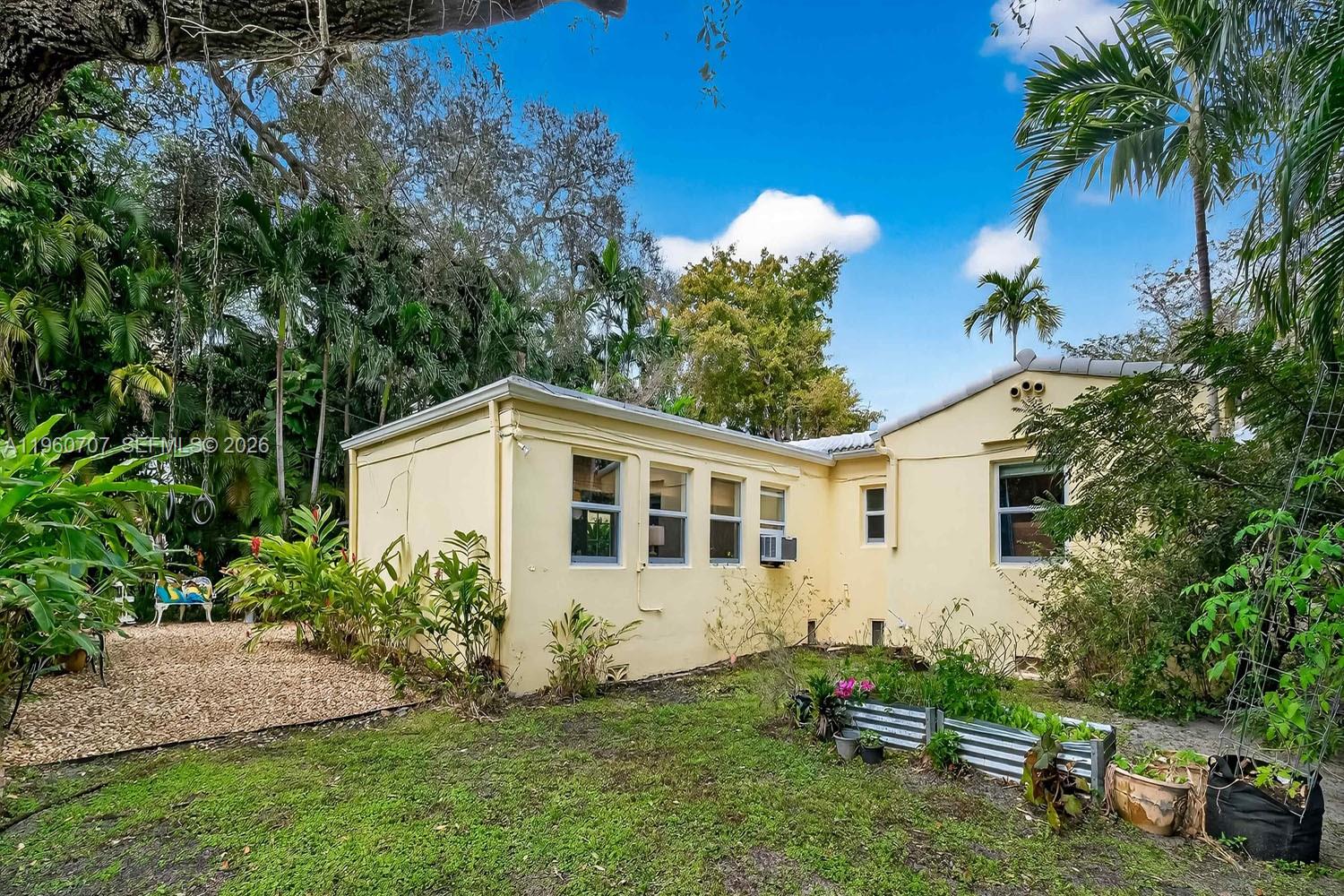 MIAMI SHORES SEC 1 AMD - Residential