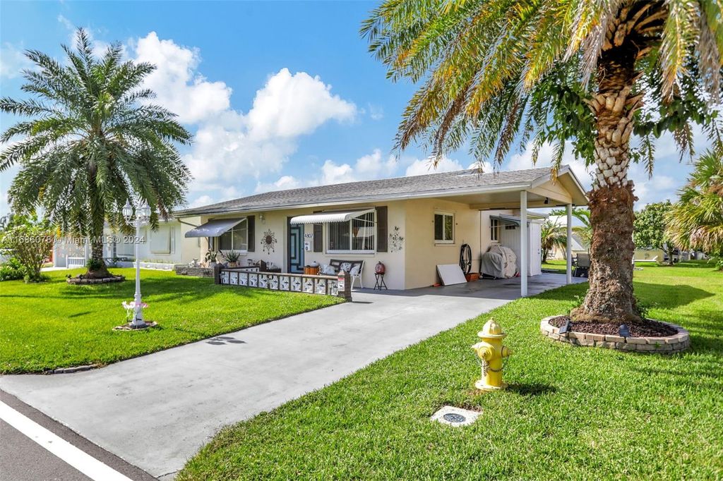 Photo of 4807 Mainland Dr, Tamarac, FL 33319 (MLS # A11686078)