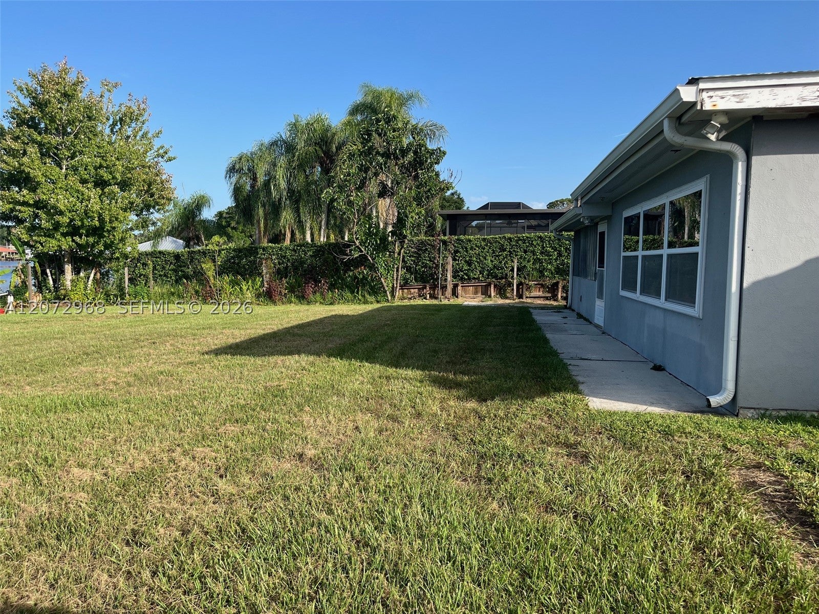1052 Lake Carrie Dr
