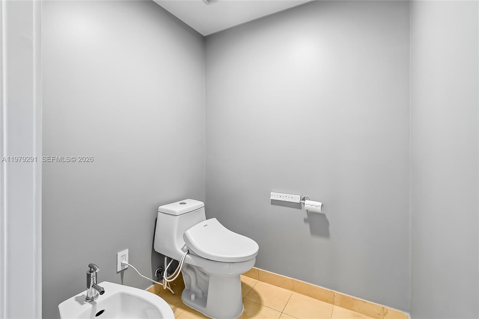 OCEAN PALMS CONDO - Residential