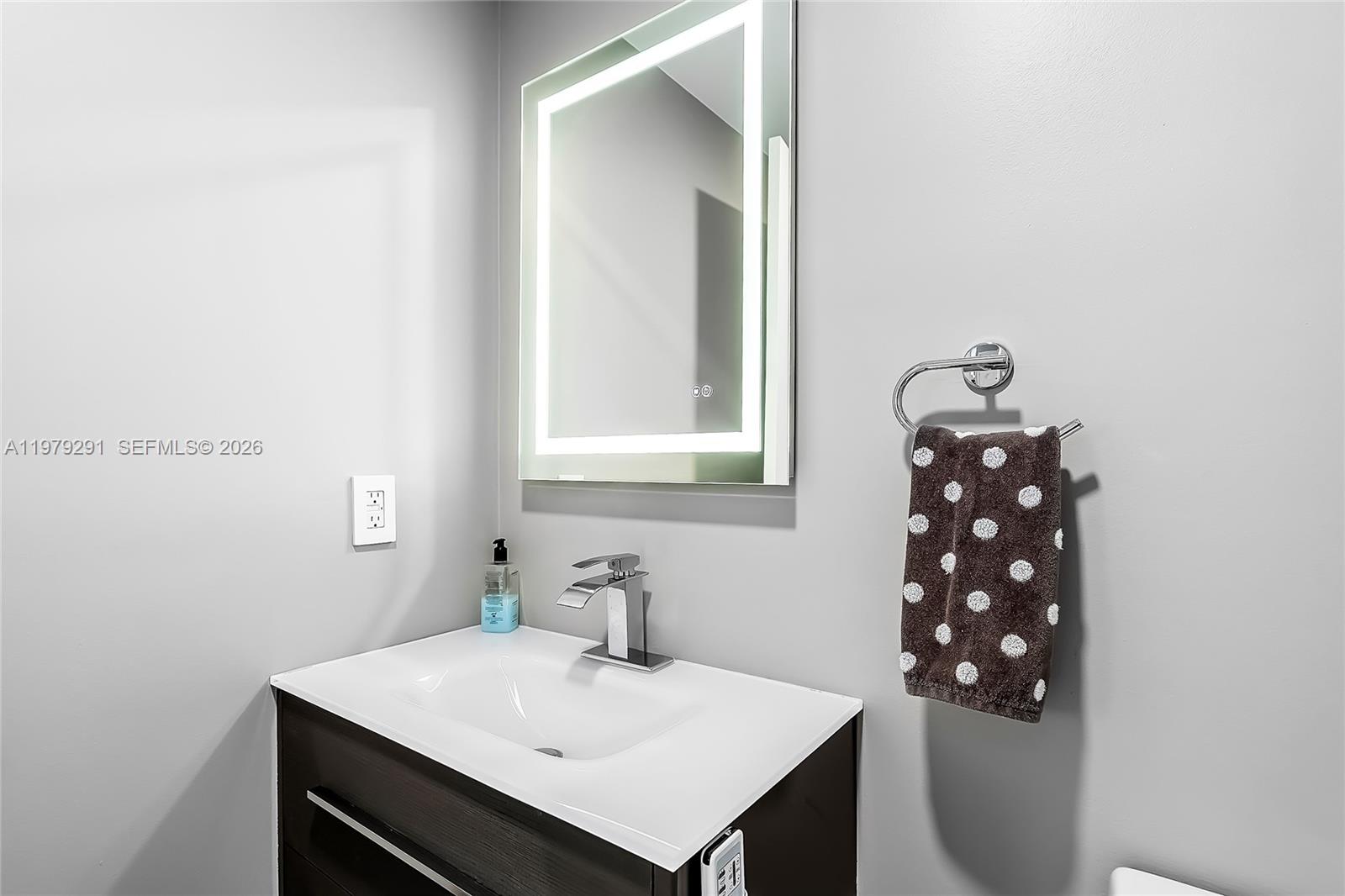 OCEAN PALMS CONDO - Residential