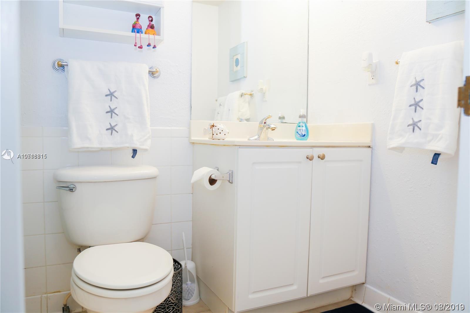 WAVE CONDO - Residential Lease