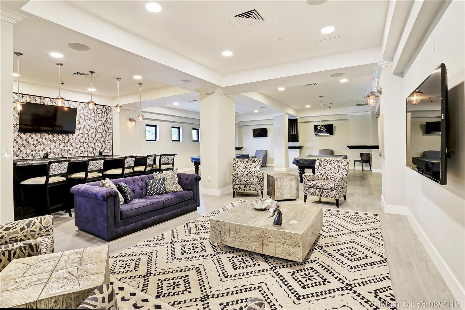 WAVE CONDO - Residential Lease