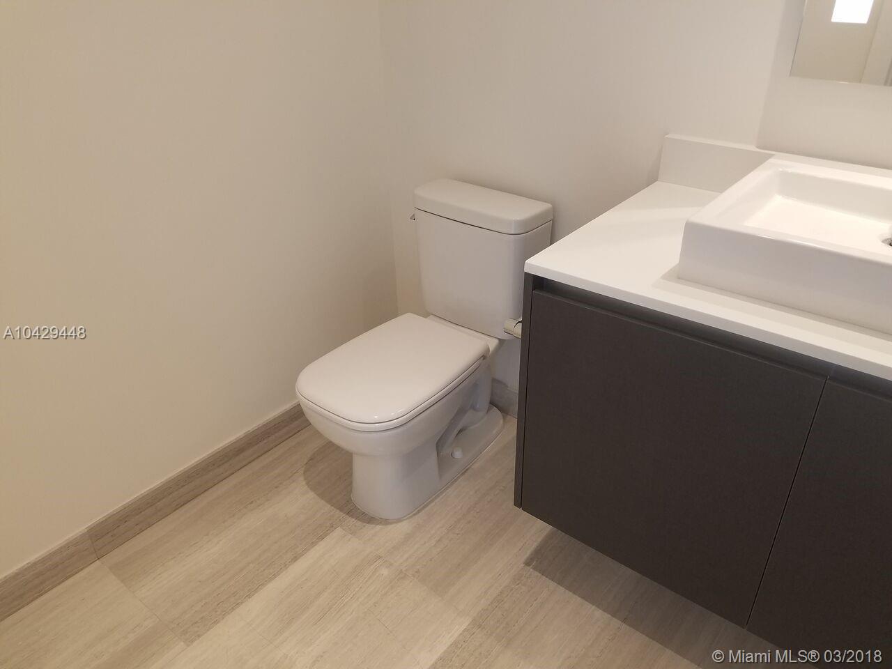 ECHO BRICKELL - Residential Lease