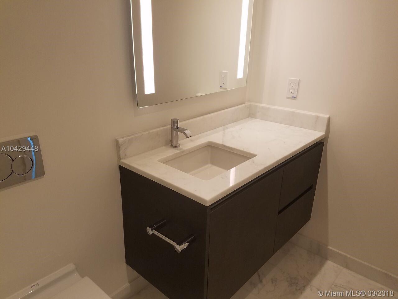 ECHO BRICKELL - Residential Lease