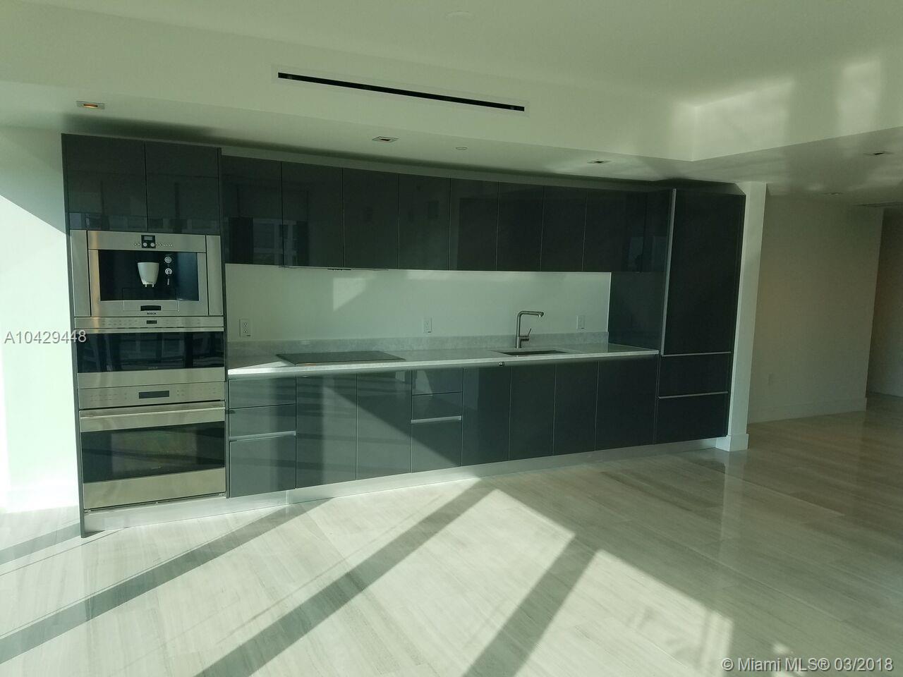 ECHO BRICKELL - Residential Lease