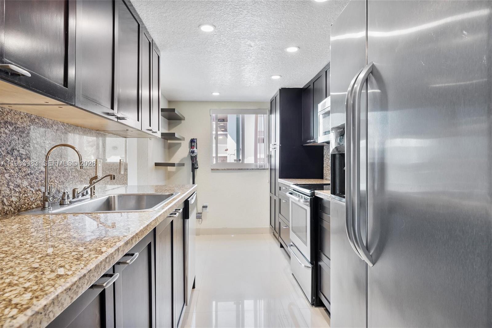 WATERWAY ISLES CONDO - Residential