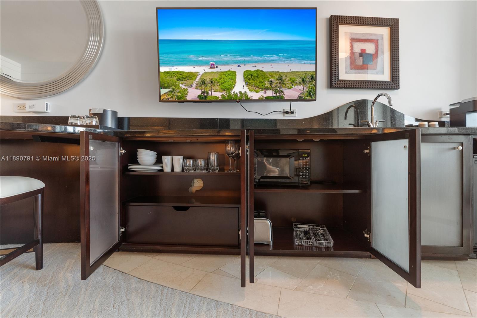 FONTAINEBLEAU III - Residential