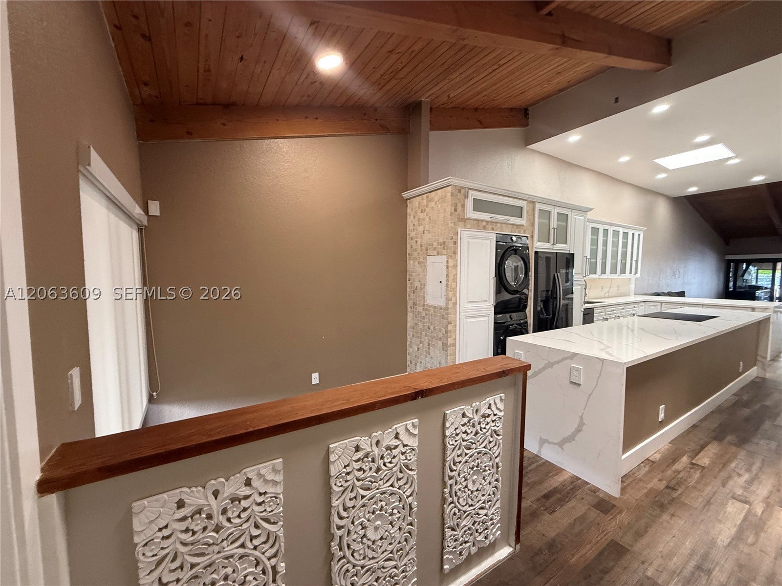 2645 S Parkview Dr 2645