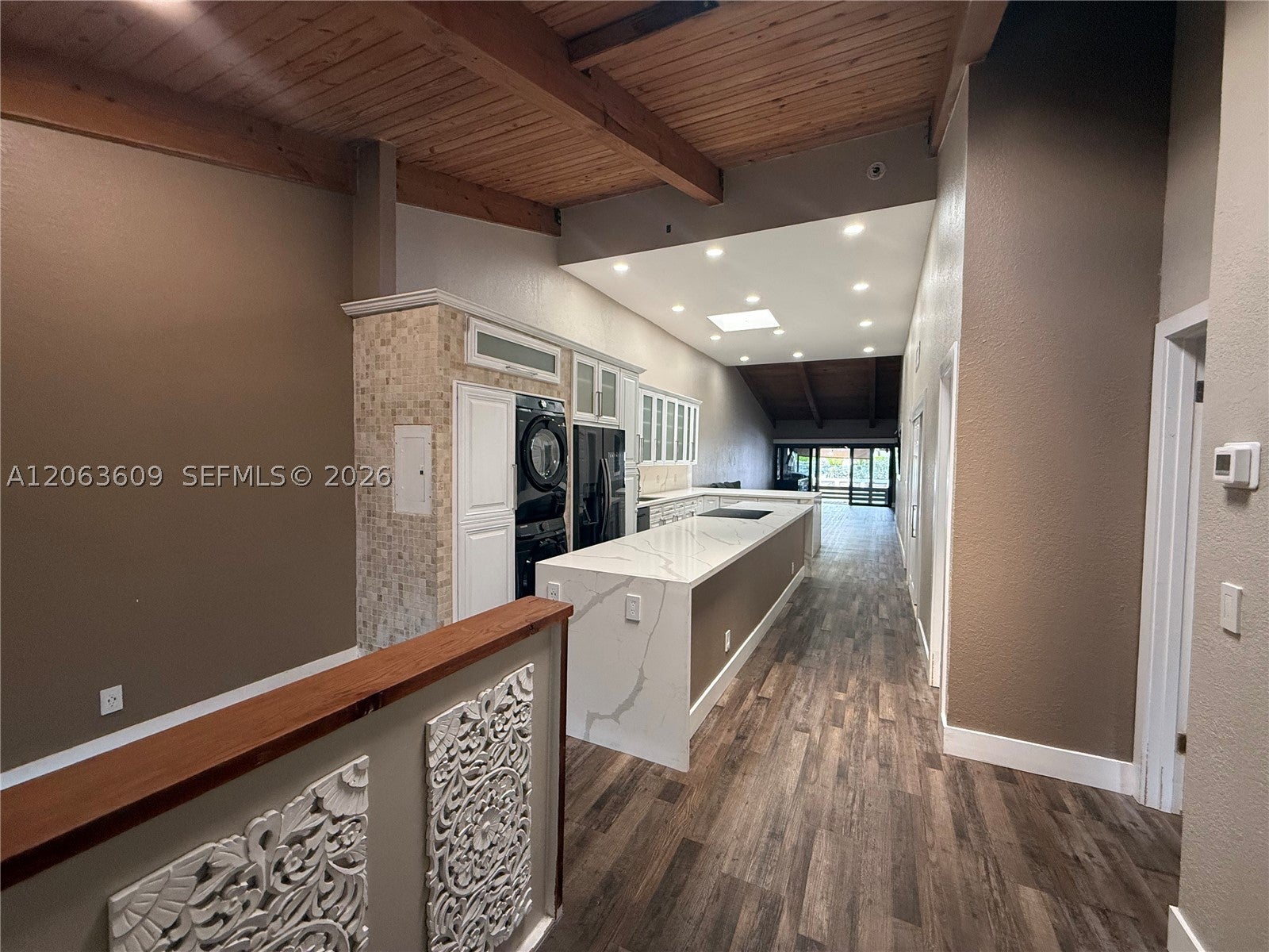 2645 S Parkview Dr 2645