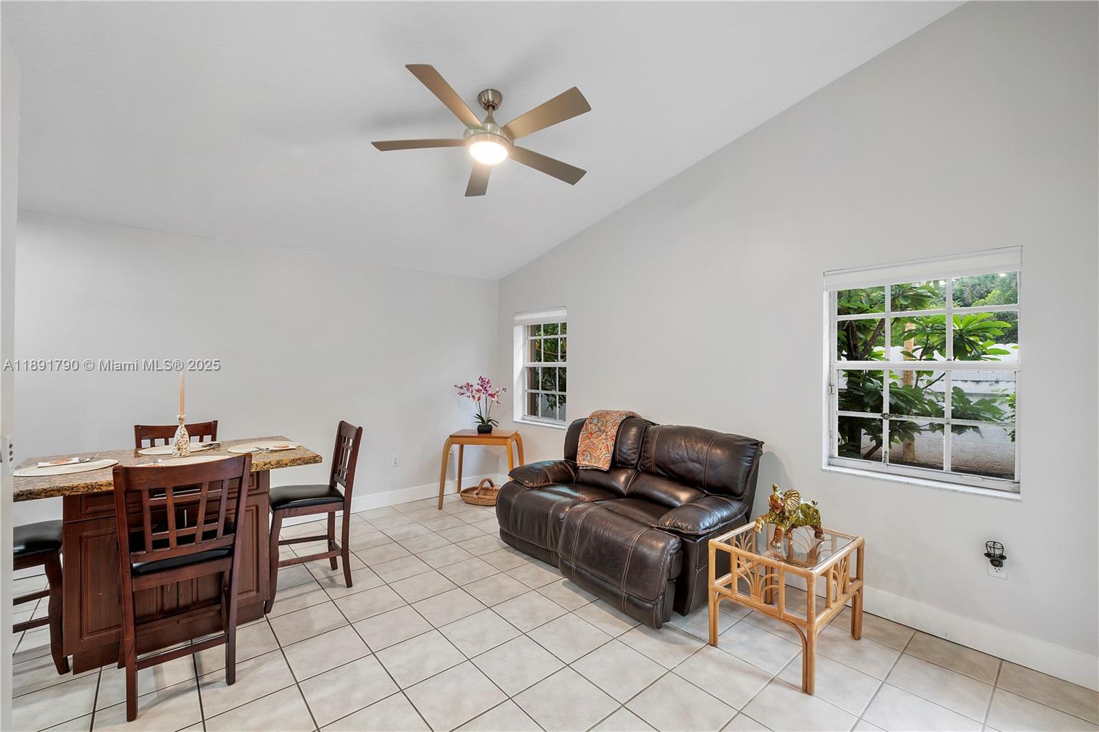 FOREST LAKES ESTATES SEC - Residential