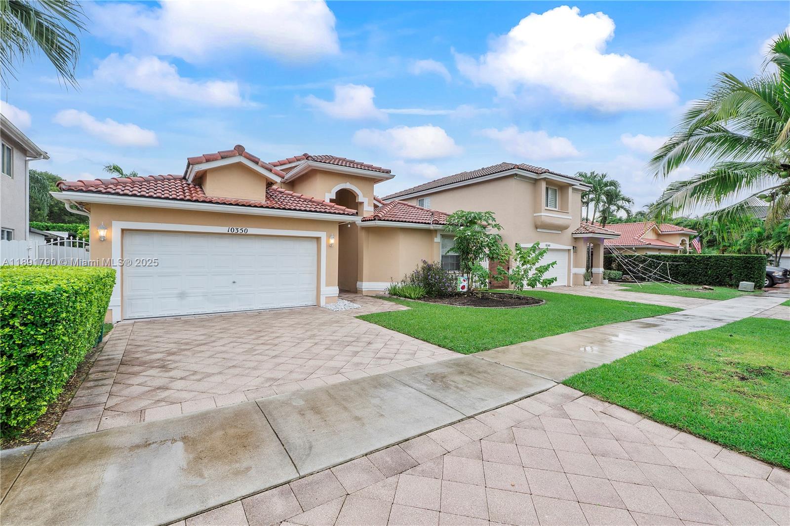 View photos, virtual tours, details... 10350 SW 166th Ct