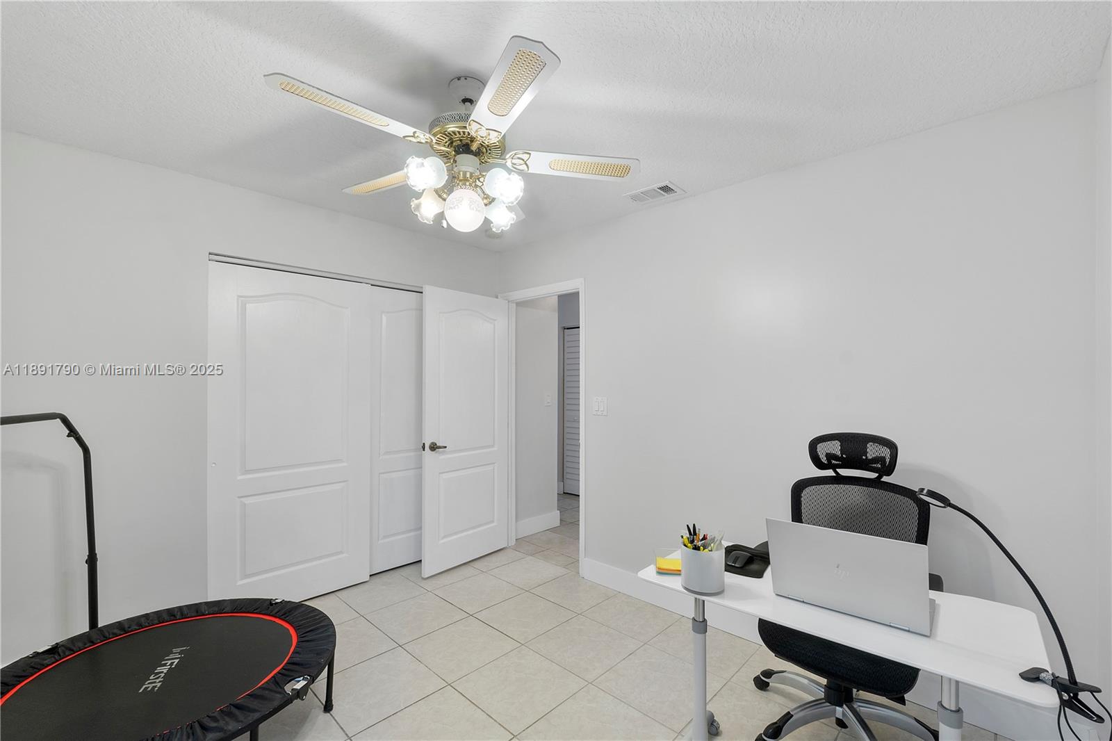 FOREST LAKES ESTATES SEC - Residential