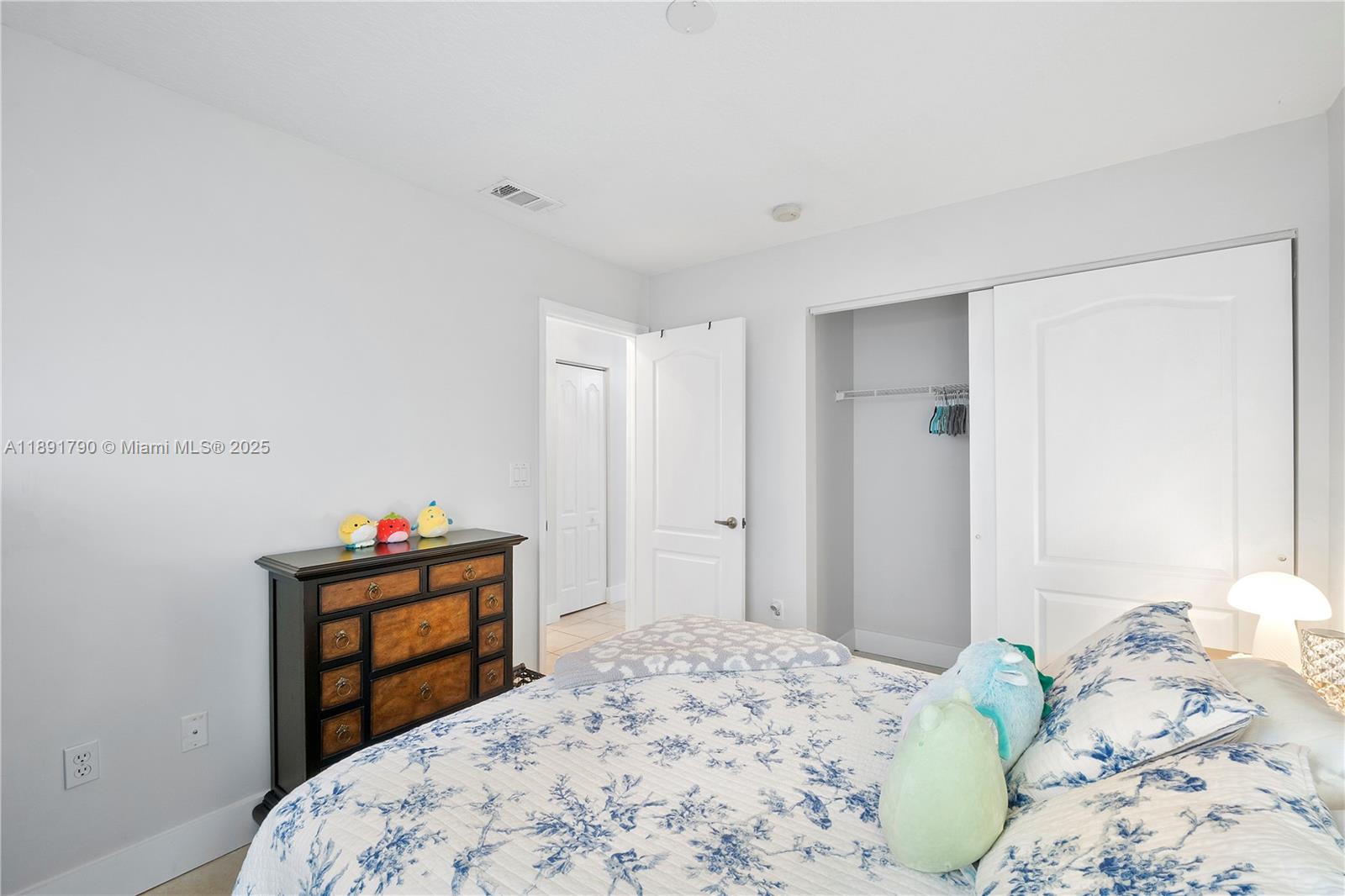 FOREST LAKES ESTATES SEC - Residential