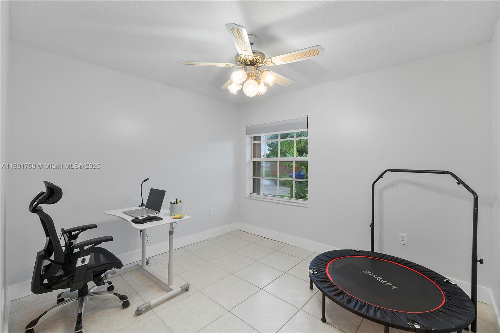 FOREST LAKES ESTATES SEC - Residential